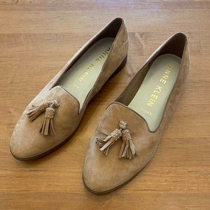 Anne Klein Tan Paten Leather loafers